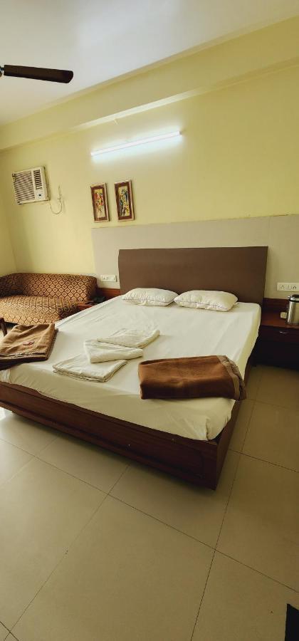 Hotel Shakuntala Palace Puri Ngoại thất bức ảnh
