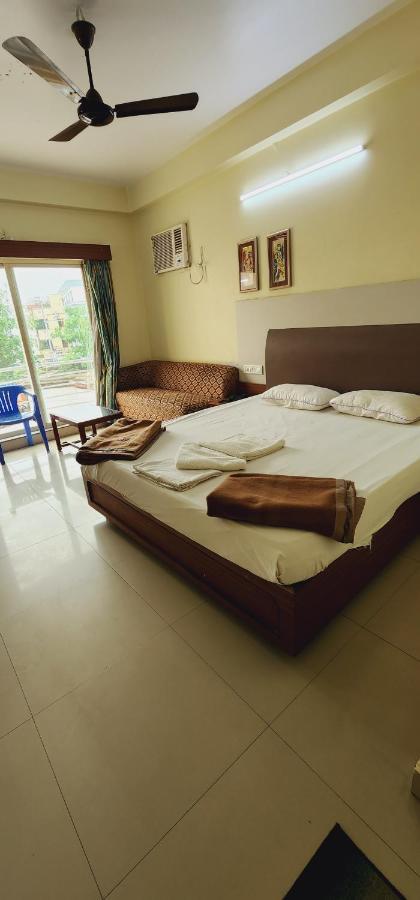 Hotel Shakuntala Palace Puri Ngoại thất bức ảnh
