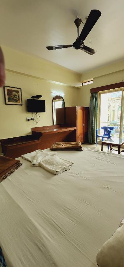 Hotel Shakuntala Palace Puri Ngoại thất bức ảnh